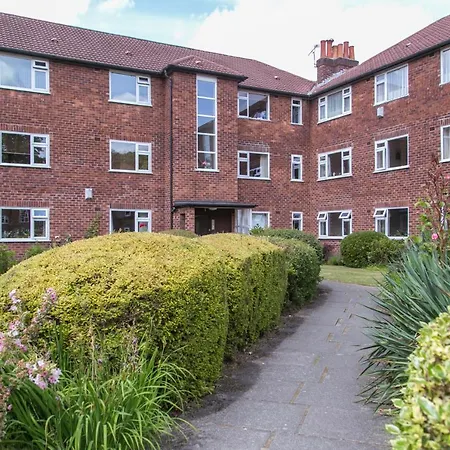 شقة Captivating 2-bed In *