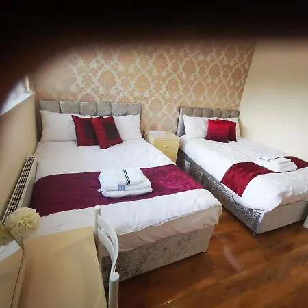 Brigstock Holidays House Appartement *