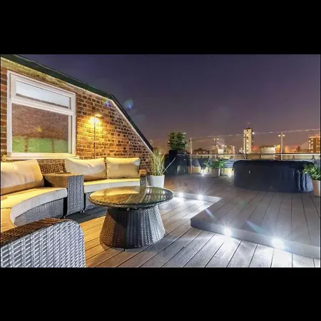 Swan Street Townhouse Hot Tub & Roof Terrace *