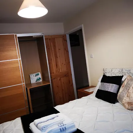 Appartement Brigstock Holidays House *