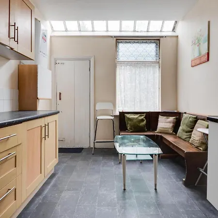בית נופש Pass The Keys 3 Bed Home Ideally Situated In Old Trafford Manutd *