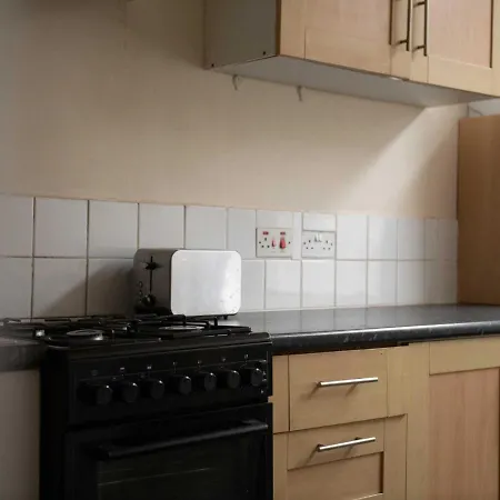 Pass The Keys 3 Bed Home Ideally Situated In Old Trafford Manutd * מנצ'סטר