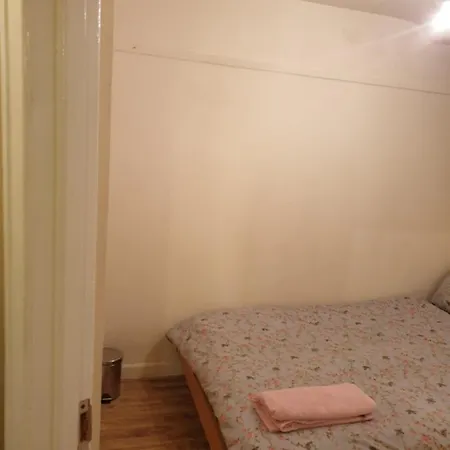 Splendid 4bedrooms Shared * مانشستر