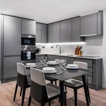 Citysuites 2 Aparthotel 5*