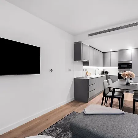 Aparthotel Citysuites 2 5*