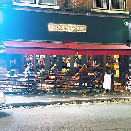 Short Term Shared R&r In Chorlton *