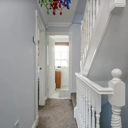 The Finney - Gorgeous, Chic 3 Bedroom House * マンチェスター