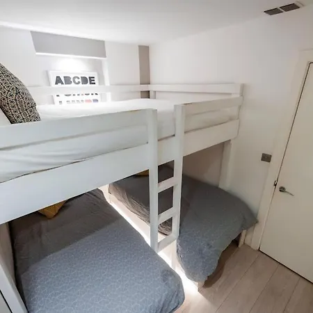 City Centre Modern 3bed 2bath Penthouse Northern Quarter, Sleeps 10 Apartment