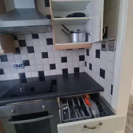 Remarkable 1-Bed Apartment In Manchester Lejlighed