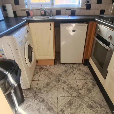 Remarkable 1-Bed Apartment In Manchester Lejlighed