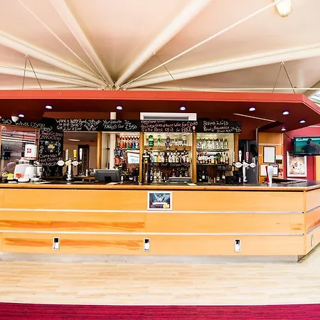 Hotel Weston Hall - Halls Of 2*