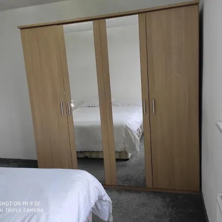 게스트하우스 Aylesbury Dwelling