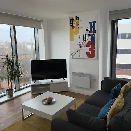 Media Stays - Luxury *