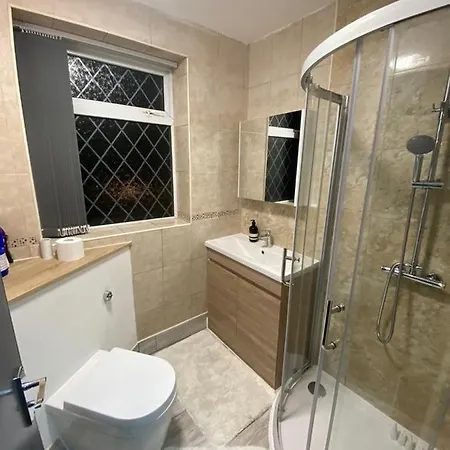 게스트하우스 Aylesbury Dwelling
