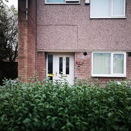 House - Close To Centre Sleeps 6 & Parking 펜션