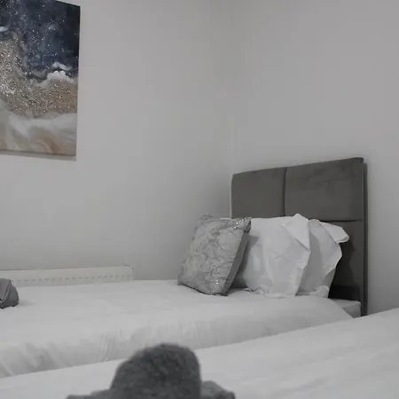 Сasa de vacaciones Beautiful, Spacious, Old Trafford