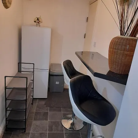 Апартаменты Two Bedroom Ancoats With Private Entrance