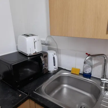 Апартаменты Two Bedroom Ancoats With Private Entrance