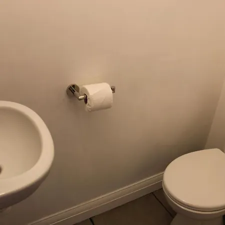 Сasa de vacaciones Beautiful, Spacious, Old Trafford Mánchester