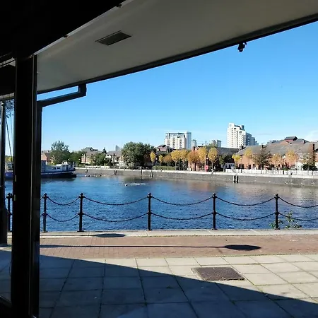 Hotel Copthorne Salford Quays 4*