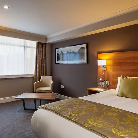 Cresta Court 3* Олтрингем