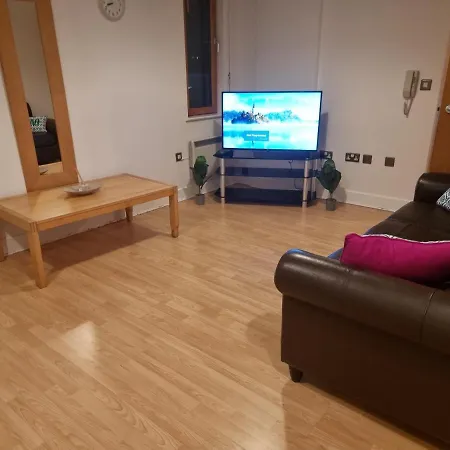 Captivating 2-Bed Apartment In Manchester Апартаменты *