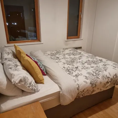Апартаменты Captivating 2-Bed Apartment In Manchester