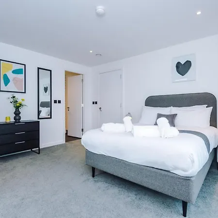 Hilltop Serviced - Piccadilly * Manchester