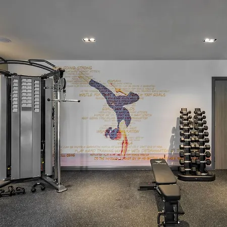 Ξενοδοχείο Maldron Centre 4*