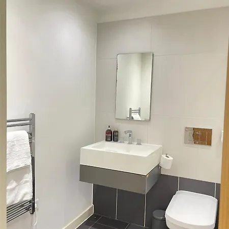 Wharf Premier - Free Private Parking *