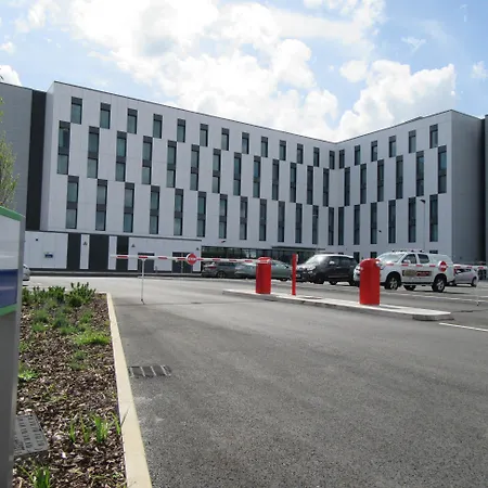 Express - Manchester - Traffordcity By Ihg Hotel 3*