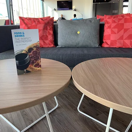 Hotel Express - Manchester - Traffordcity By Ihg