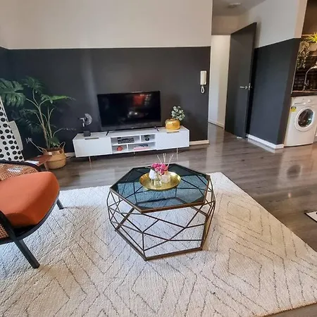 Appartamento Couples Retreat / Workers Paradise + Free Parking *