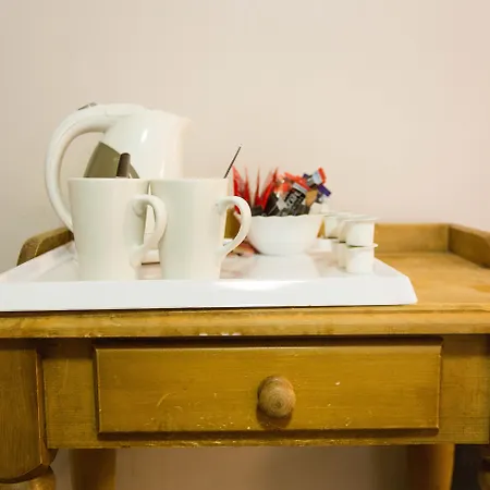 Oyo Ladybower Отель 3*
