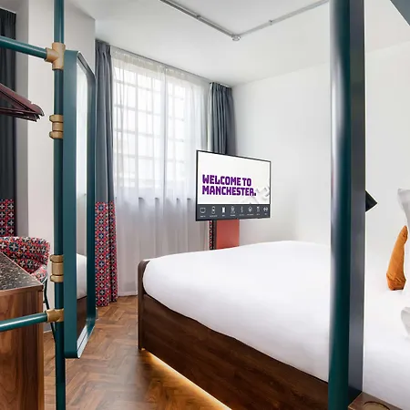Yotel Deansgate 4*