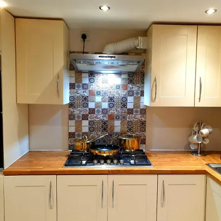 Elegant 2 Bed In 公寓