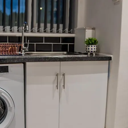 Bv Comfy Spacious 3 Bedroom House At Tatton Street Apartament Manchester