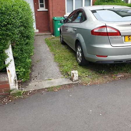 Modern, Spacious And Comfortable 3 Bedroom Home. Daire *