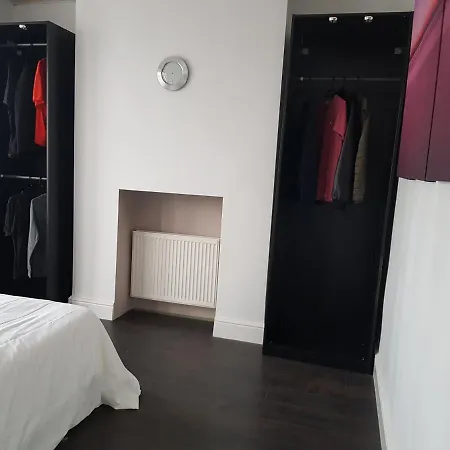 La1 Themed 65 Inch Tv Free Parking Own Fridge With Park View Δωμάτια σε οικογενειακή κατοικία Μάντσεστερ
