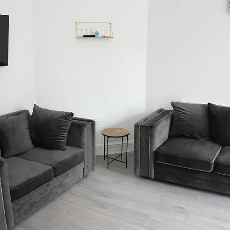 Lovely, Cosy Close To The Centre