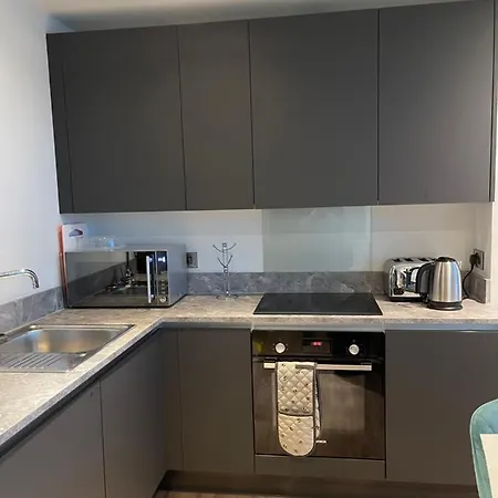 Entire 2 Bed Apmt With Balcony Ancoats Apartment Manchester