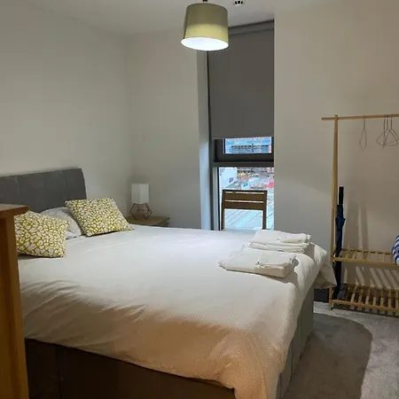 Apartment Entire 2 Bed Apmt With Balcony Ancoats *