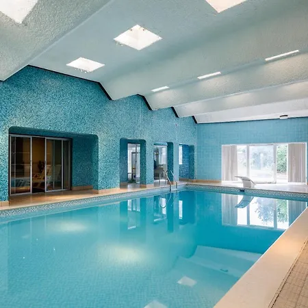 Beautiful 'mayfield' With Private Pool! Manchester