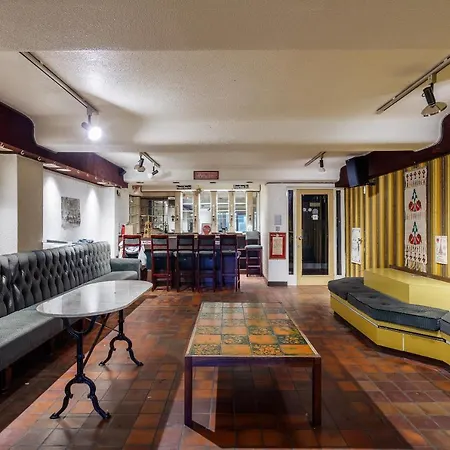 Beautiful 'mayfield' With Private Pool! Dom wakacyjny Manchester