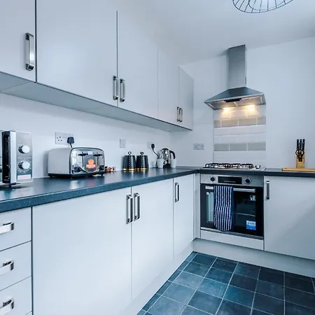 Holiday home Three Bedroom With Free Parking