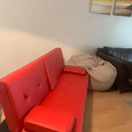 Дом отдыха Fabulous 5 Bedroom House, Parking, Nr Centre *