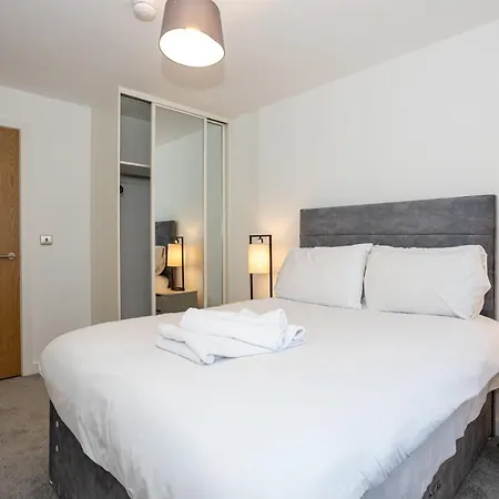Apartment Fantastic 2 Bedroom Duplex In