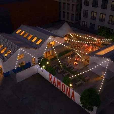 Lewis In The Heart Of The Northern Quarter Sleeps Up To 12 맨체스터