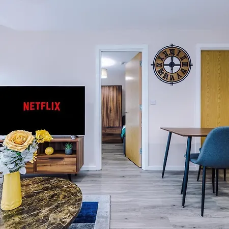 Weelky And Monthly Bookings At Cassia Unit - Telly Homes Ltd -brand New 1 Bedroom Salford, Apartamento Mánchester