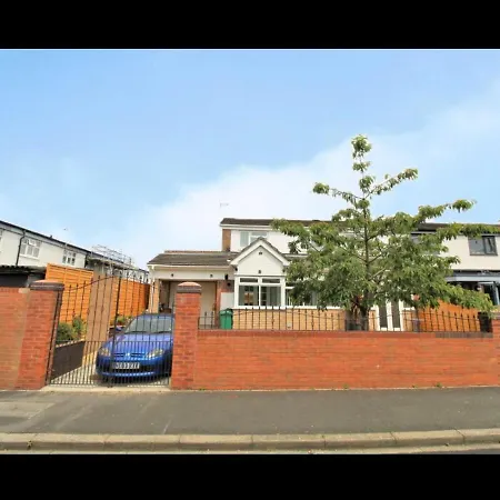 Rostron House Guest house *